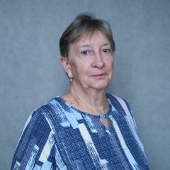 Попова Лариса